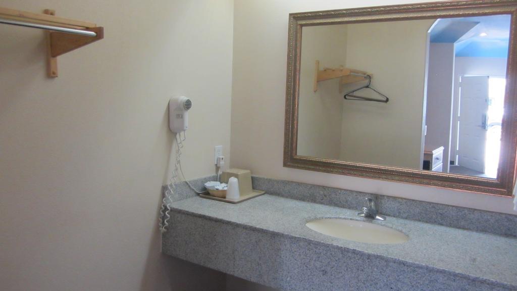 Camelot Inn & Suites Highway 290/Northwest Freeway Jersey Village Zimmer foto